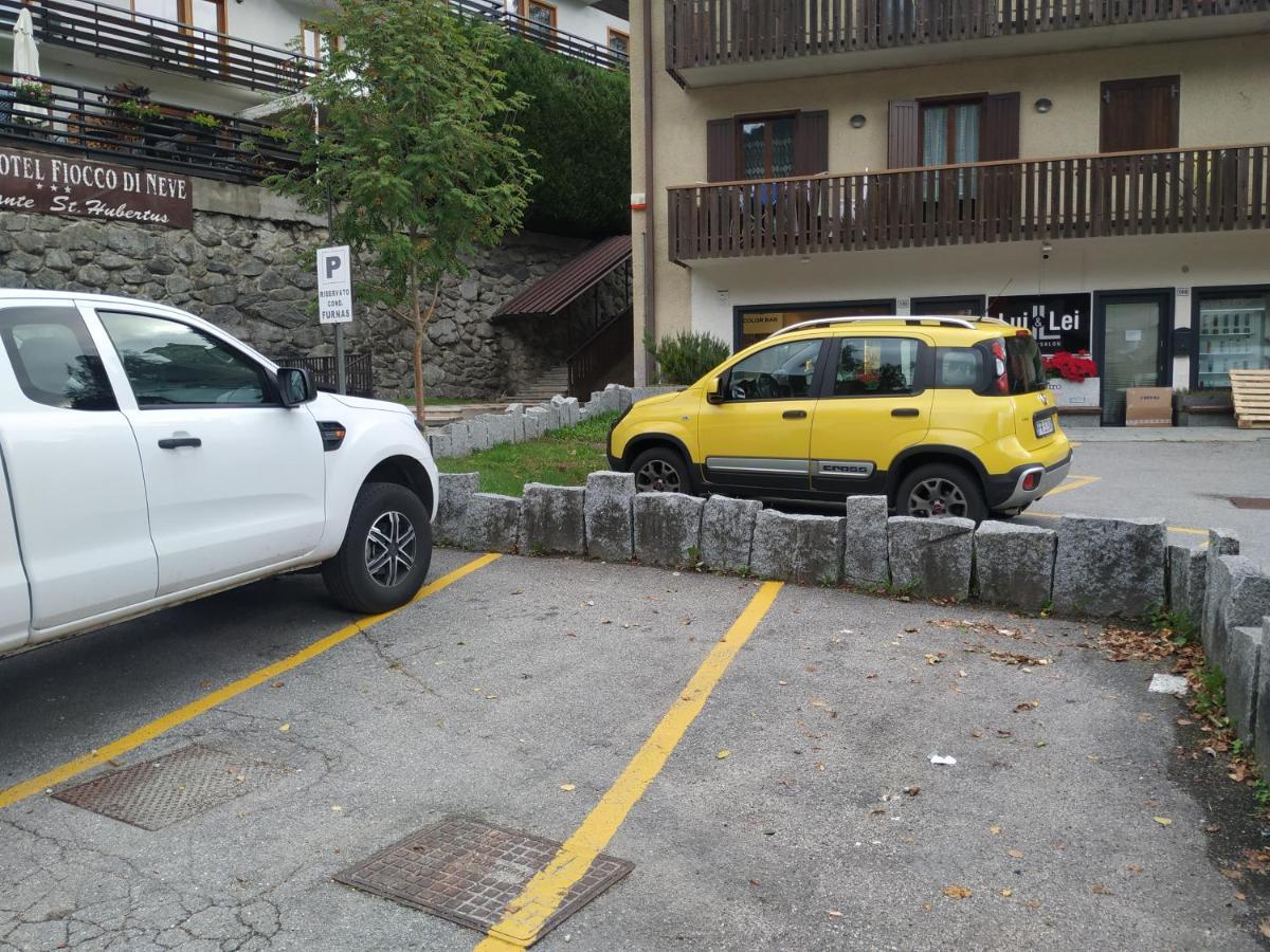 Apartamento La Mansarda Di Emma Pinzolo Exterior foto