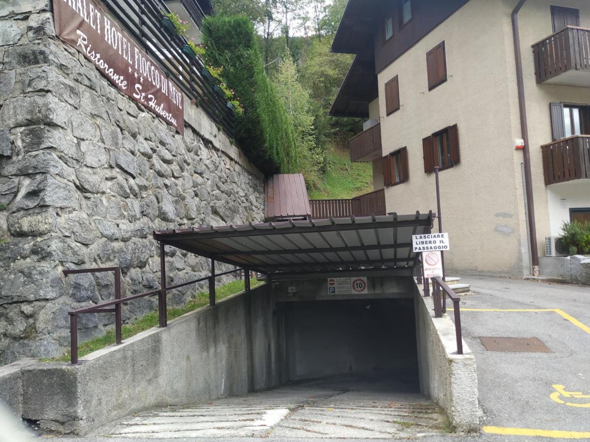 Apartamento La Mansarda Di Emma Pinzolo Exterior foto